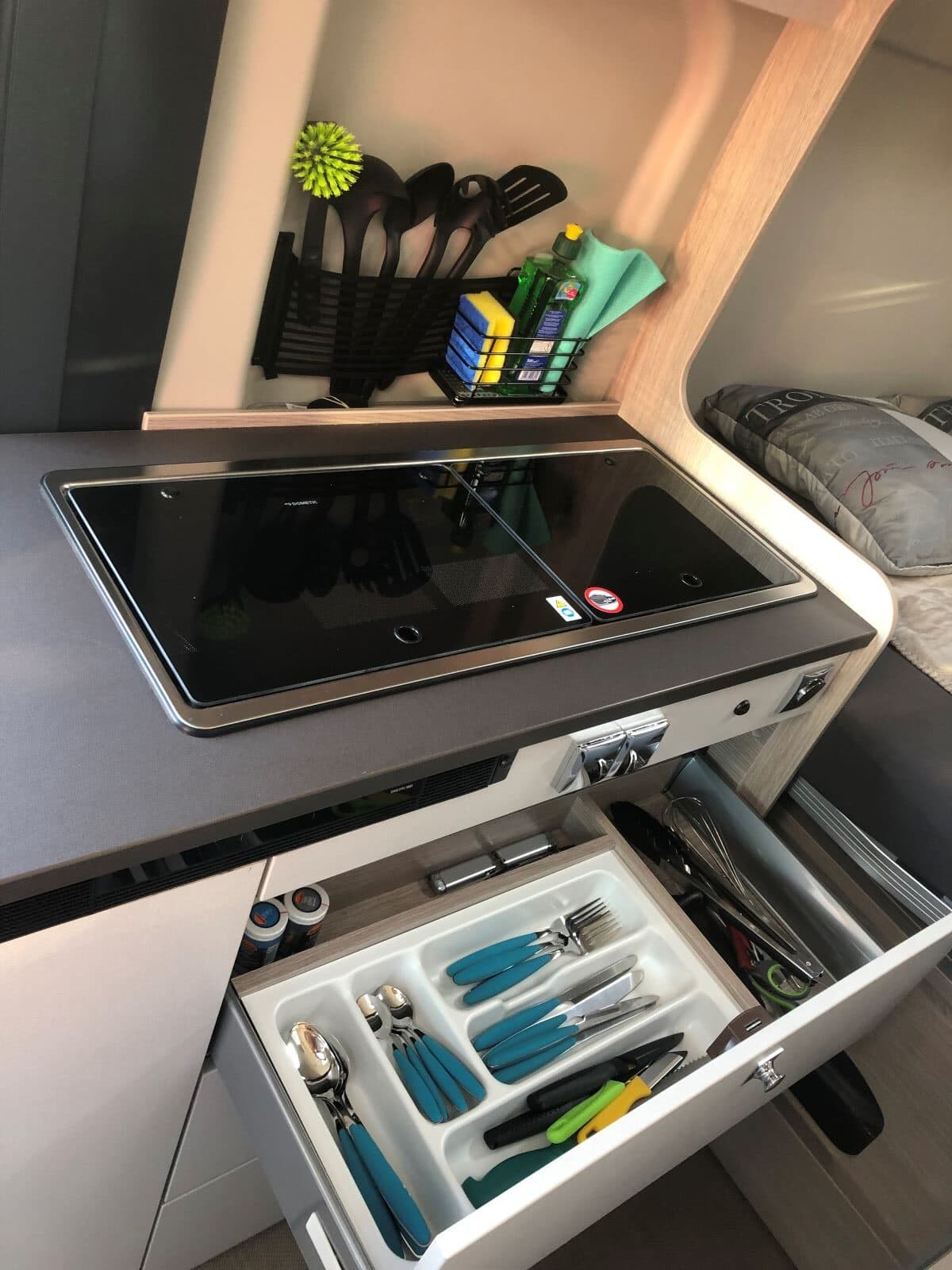 Bürstner Campeo C600 Camper mieten - der wendige Urlaubsbegleiter