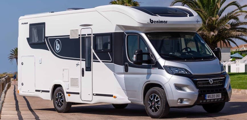 Benimar Mileo 268 - Teilintegriertes Wohnmobil "Lucky" in Papenburg