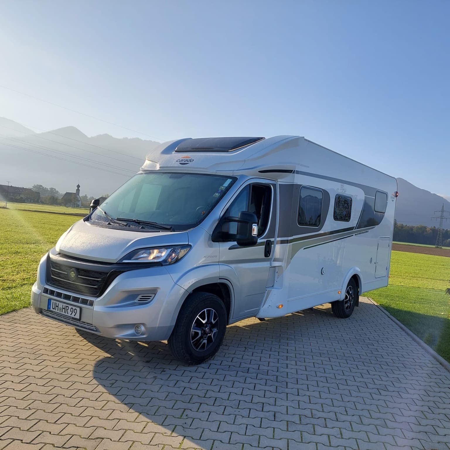 Carado T 338 Wohnmobil - komfortables Wohnmobil für 2 - 4 Personen - Kutzleben