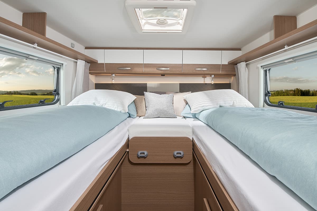 Carado T 447 - komfortables Teilintegriertes Wohnmobil für bis zu 4 Personen in Kutzleben