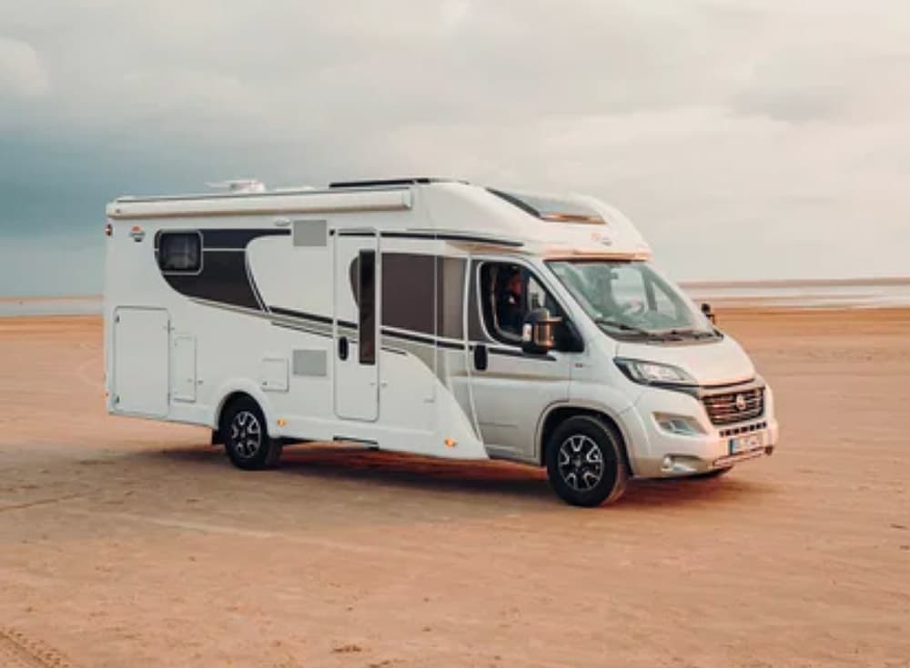 Carado T 448 - Sehr geräumiges Wohnmobil für bis zu 4 Personen - in Leverkusen