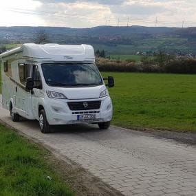 Carado T 448 (2021) Wohnmobil mit bis zu 5 Schlafplätzen in Elbtal-Elbgrund