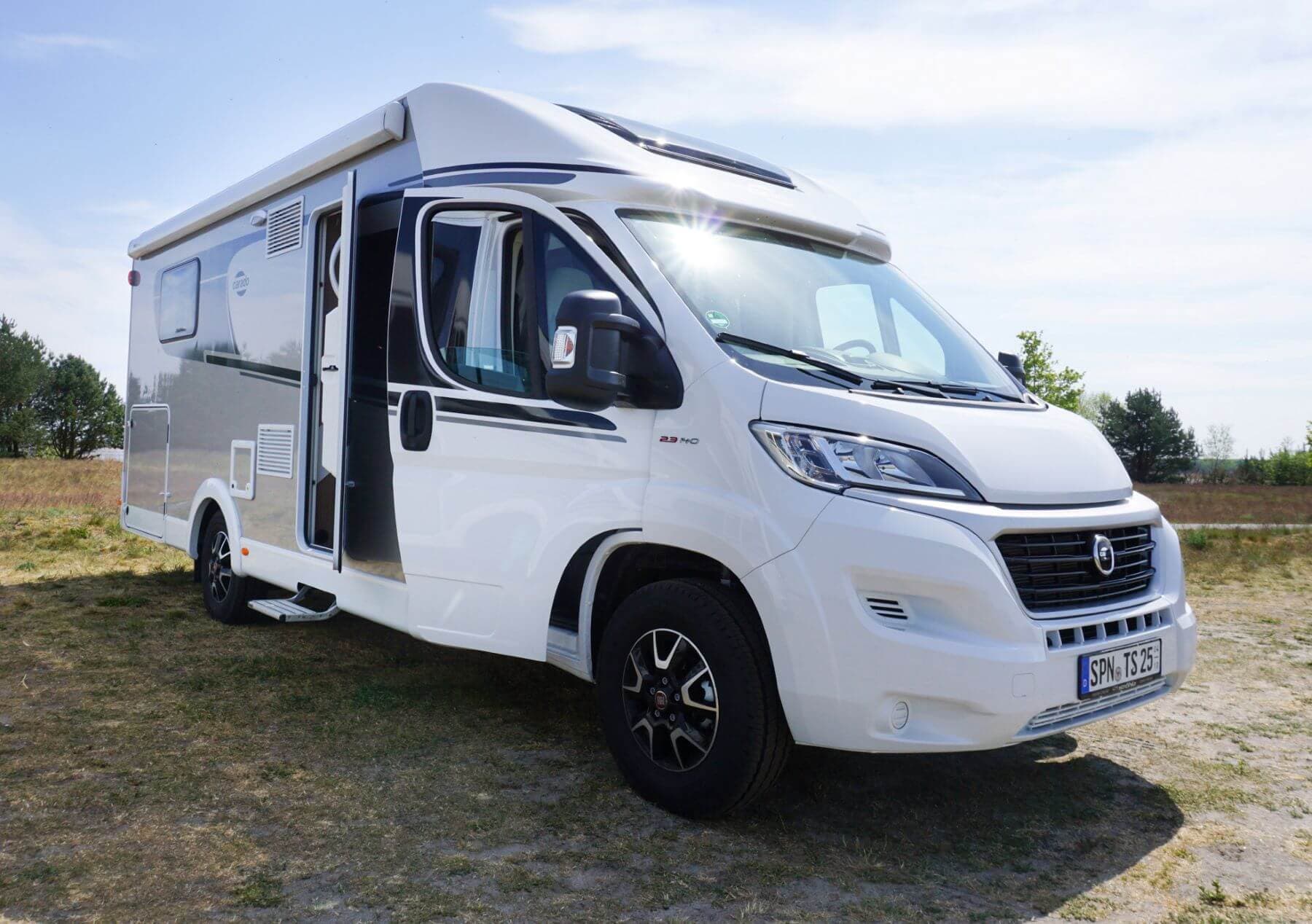 Carado T449 “Bonny” - Bequemes Wohnmobil in Cottbus