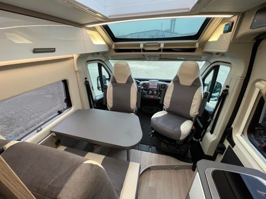 Chausson Roadline V 697 - Kompaktes Wohnmobil in Kirchberg