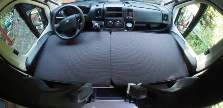 Clever Celebration (rot)- kompakter Kastenwagen - Wohnmobil in Berlin Mahlsdorf