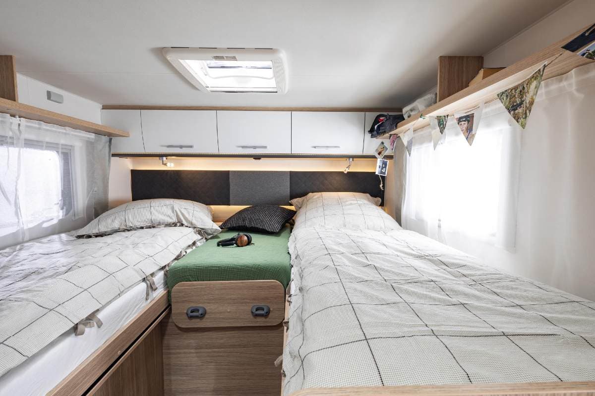 Family Standard - Sunlight T 67 - Teilintegriertes Wohnmobil in Isny im Allgäu