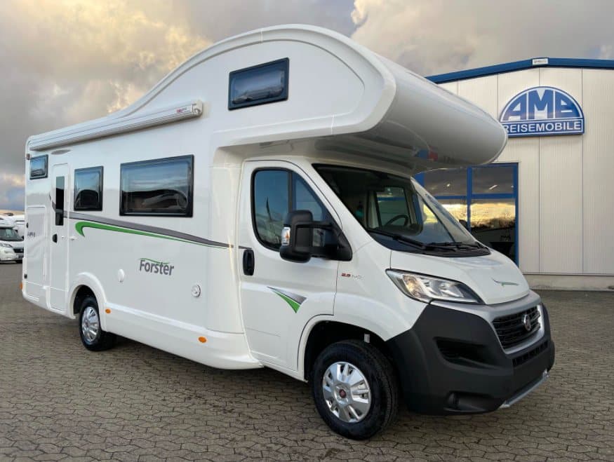 Forster A 699 VB Livin up - Alkoven Wohnmobil in Kirchberg