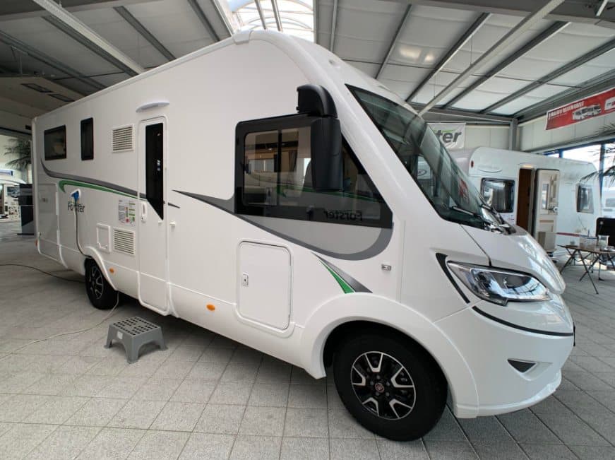 Forster I 738 EB - Vollintegriertes Wohnmobil in Kirchberg