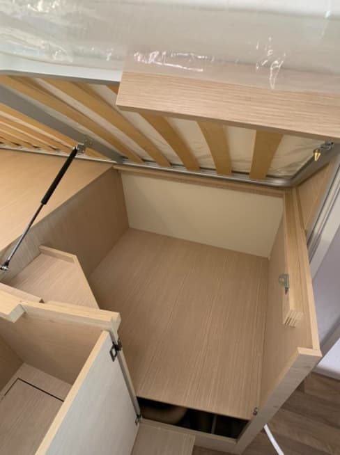 Forster I 738 EB - Vollintegriertes Wohnmobil in Kirchberg