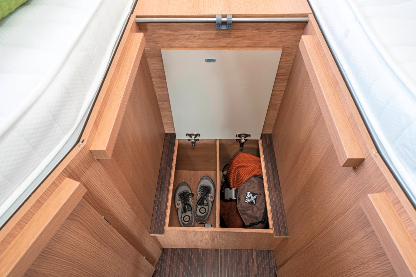 Forster T699 EB - teilintegriertes Wohnmobil für 4 Personen in Erwitte