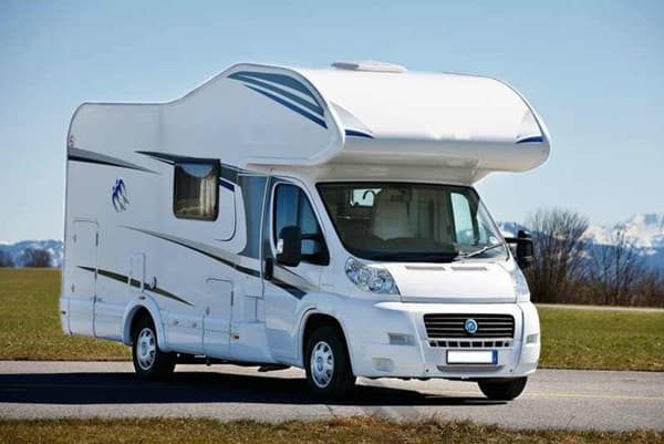 Knaus Sun Traveller 600 DKG Wohnmobil in Hess. Lichtenau