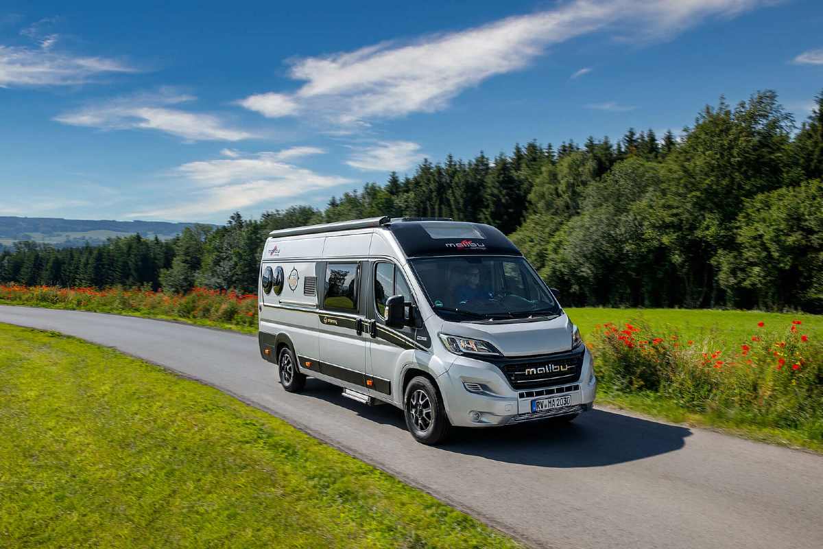 MALIBU Charming GT Skyview 640 - Wohnmobil in Glashütten - Bild 1