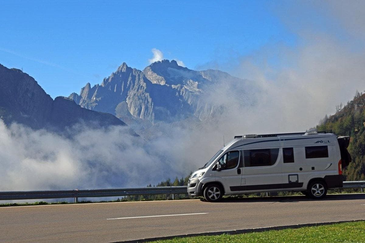 Pössl 2Win R Plus - Kompaktes Wohnmobil in Ehingen