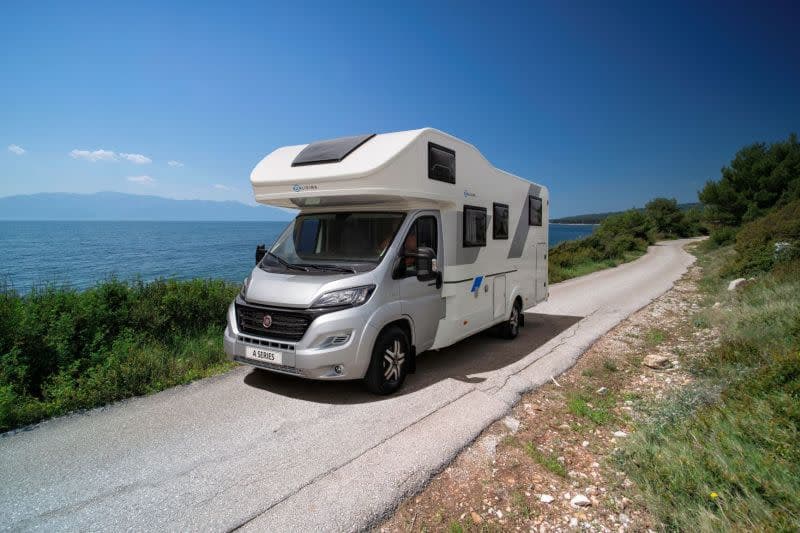 Sun Living A 75 DP X-Tra - Alkoven Wohnmobil in Schwenningen