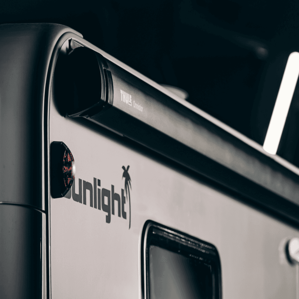 Sunlight T 68 - komfortables, teilintegriertes Wohnmobil für 2-4 Personen - in Schutterwald