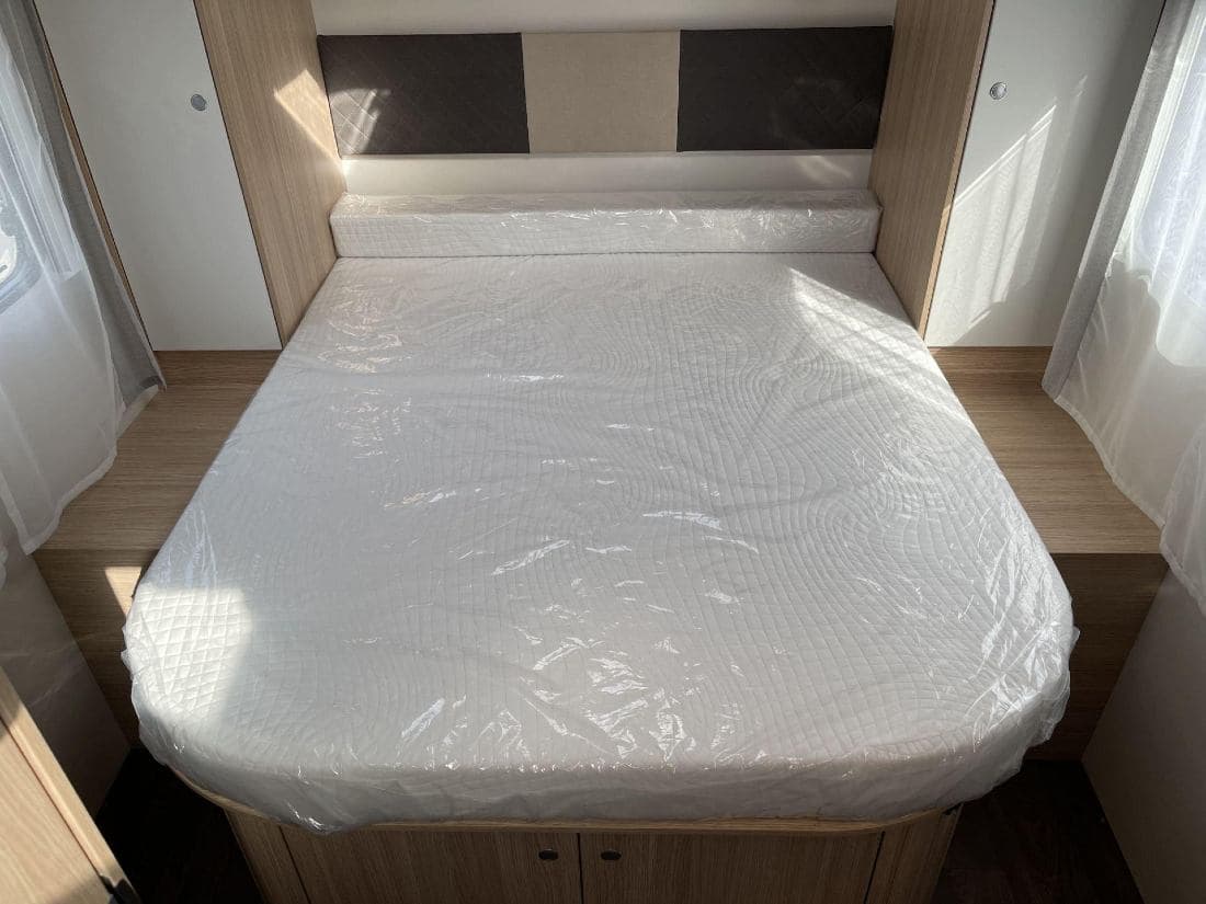 Sunlight T69L - Teilintegriertes Wohnmobil in Bergisch Gladbach