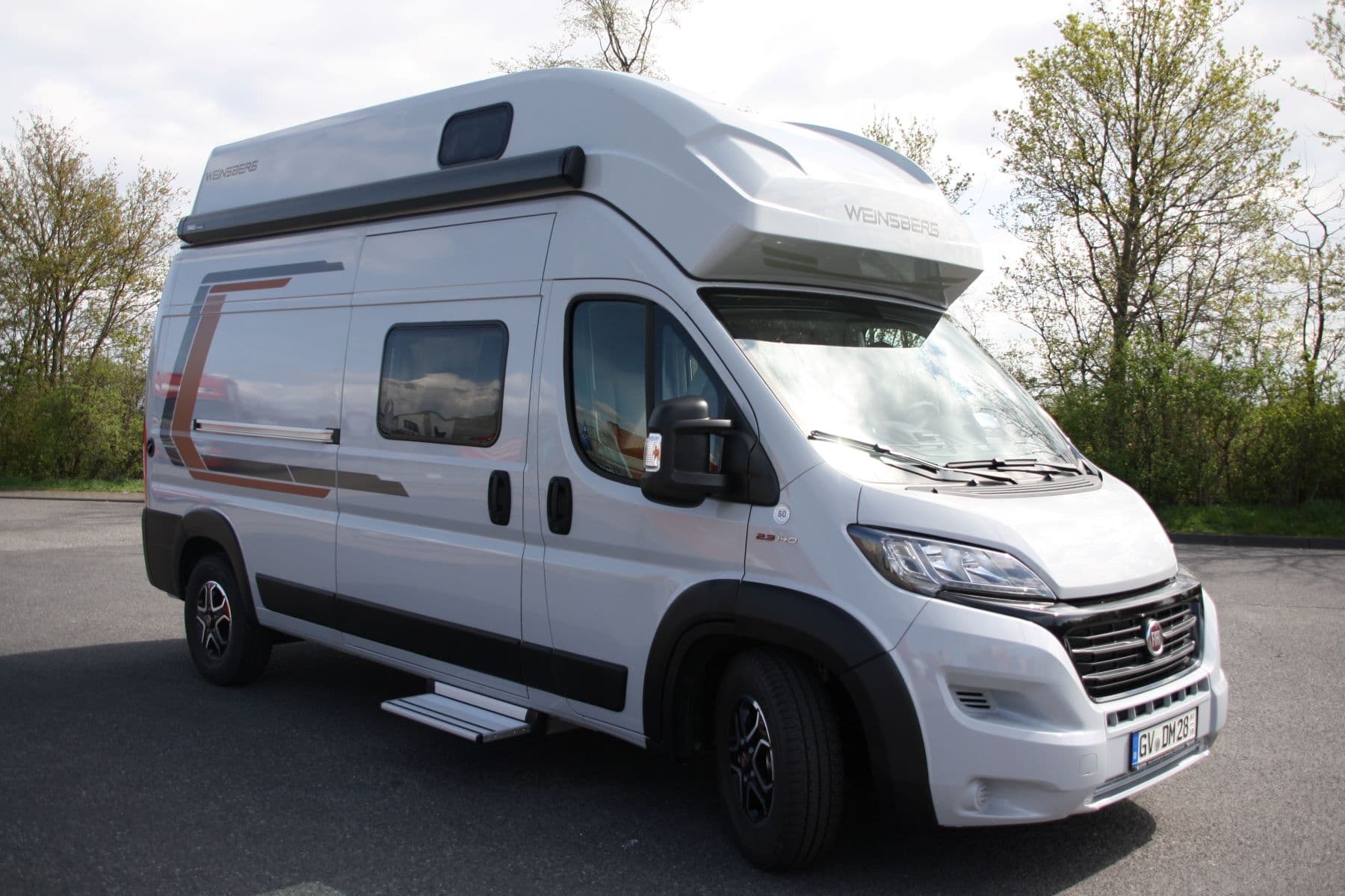 Weinsberg Carabus 600 - Wohnmobil für den Family Trip mieten