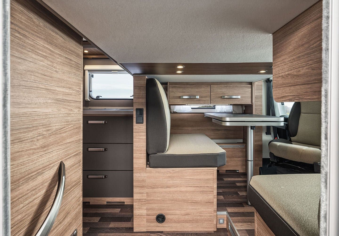 Weinsberg Carasuite 700ME mehr Ausstattung und Comfort geht nicht - Wohnmobil in Aschaffenburg