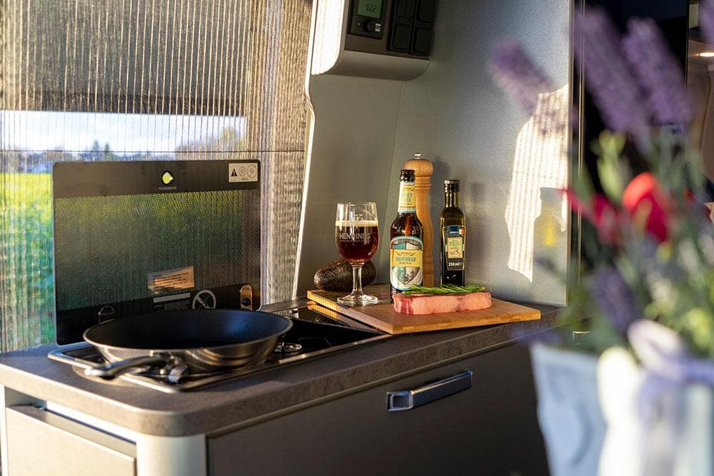 WEINSBERG CaraTour 600 MQH - Kompaktes Wohnmobil in Norderstedt - Bild 1