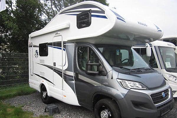 Wohnmobil Knaus Sky Traveller 500 - Vier-Bett Alkoven - in Hess. Lichtenau