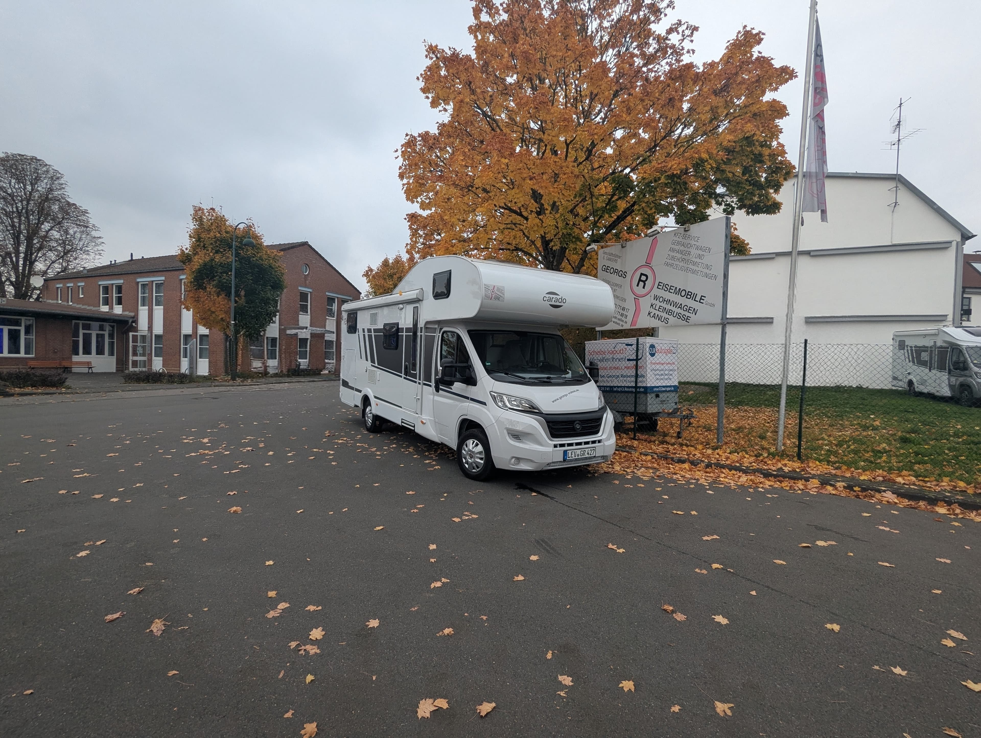 Carado A 464 - Großräumiges Wohnmobil für die ganze Familie - in Leverkusen