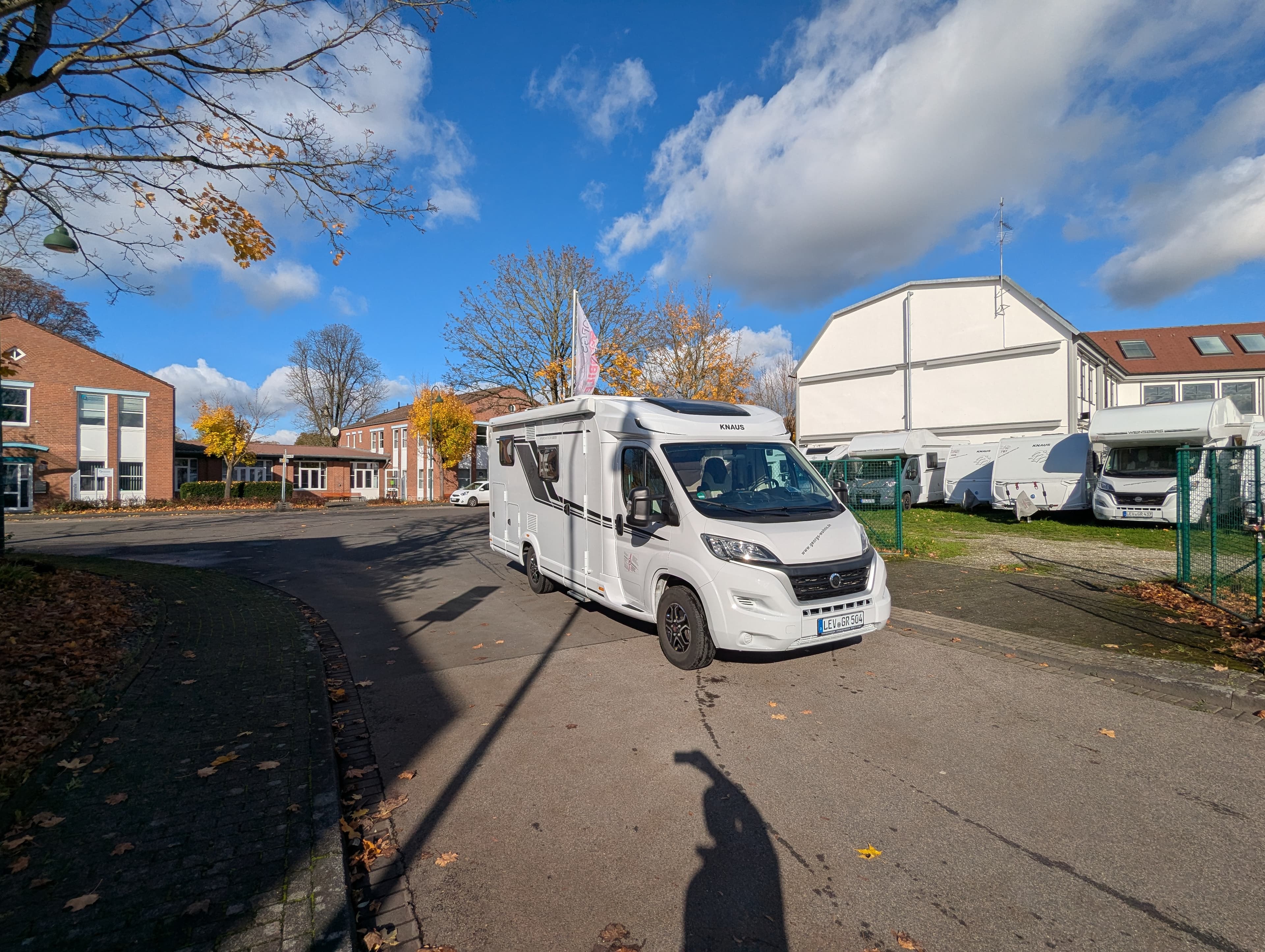 Knaus Van TI / Live TI 650 MEG - luxuriöses Wohnmobil mit Klimaanlage - in Leverkusen