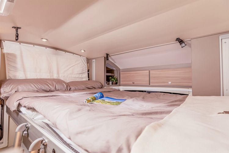 Ahorn Canada TE - Komfortables teilintegriertes Wohnmobil in Garbsen