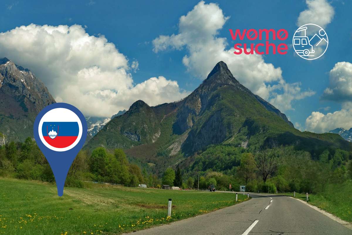 Berg in Slowenien mit Straße
